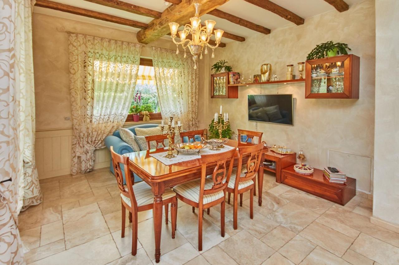 Villa Giulia Gragnola Екстериор снимка